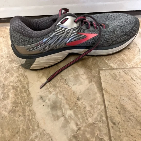 Brooks Adrenaline Gts 18 Sneakers - Picture 5 of 8
